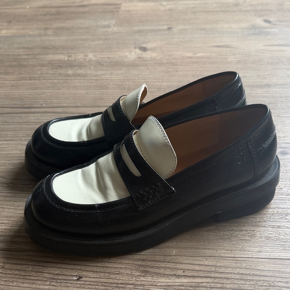 Men's Black and White Leather Penny Loafers